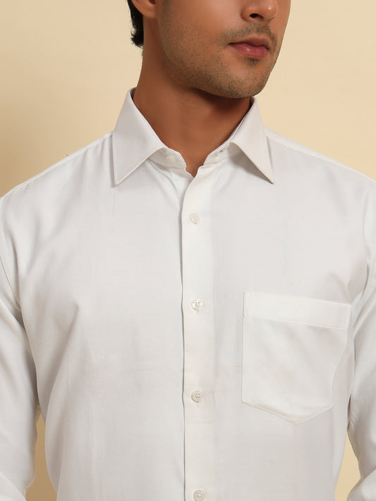 Formal Shirt for Men l Breathable & Soft with Color Fastness Regular Fit Spread Collar Neck Cotton Blend Fabric Solid Pattern