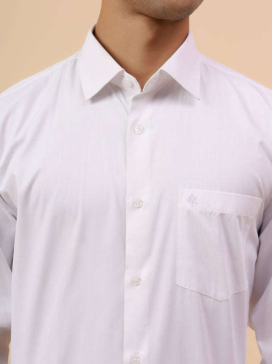 Formal Shirt for Men l Breathable & Soft with Color Fastness Regular Fit Spread Collar Neck Cotton Blend Fabric Self Design Pattern