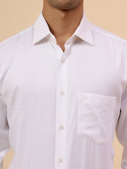 Formal Shirt for Men l Breathable & Soft with Color Fastness Regular Fit Spread Collar Neck Cotton Fabric Self Design Pattern