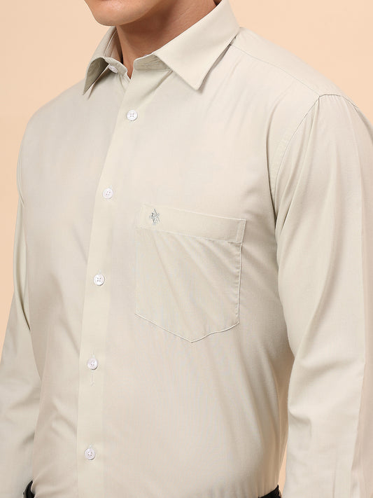 Formal Shirt for Men l Breathable & Soft with Color Fastness Regular Fit Spread Collar Neck Poly Cotton Fabric Solid Pattern