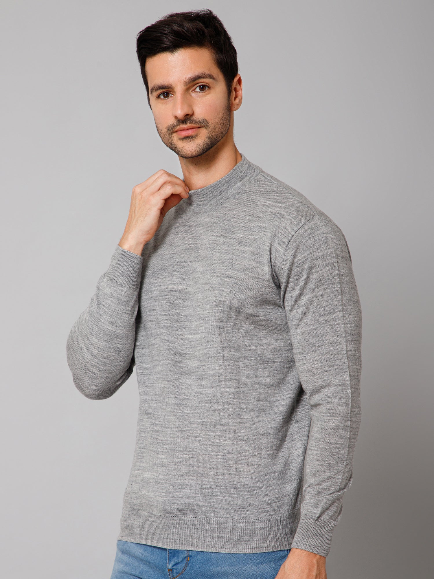 Solid Grey Full Sleeves Round Neck Regular Fit Casual Sweater for