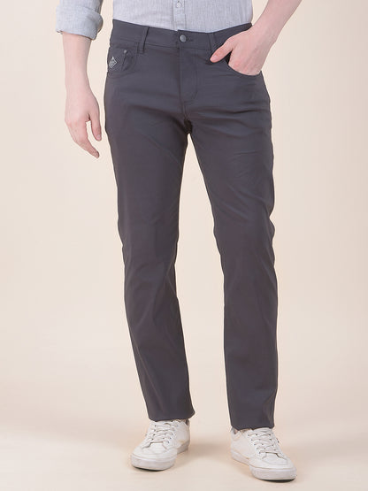 Men's Dark grey Solid Smart Fit Casual Trouser
