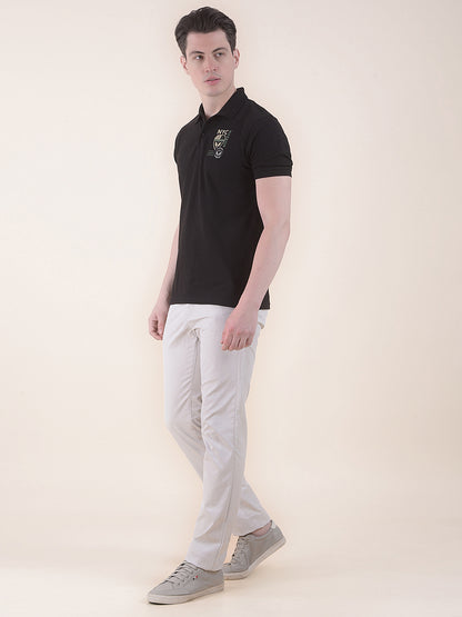 Men's Cream Self Design Smart Fit Casual Trouser