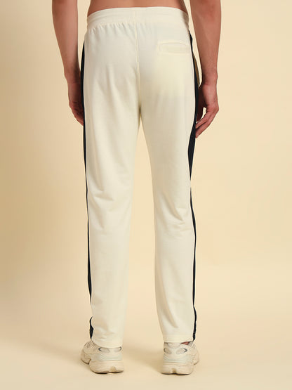 Men's Off White Solid Regular Fit Casual Track Pant