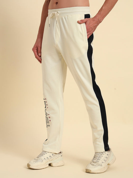 Men's Off White Solid Regular Fit Casual Track Pant