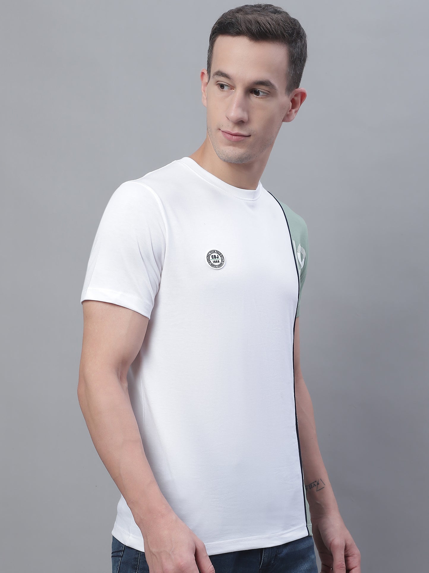 Cantabil Men White Round Neck T-Shirt (7136116080779)