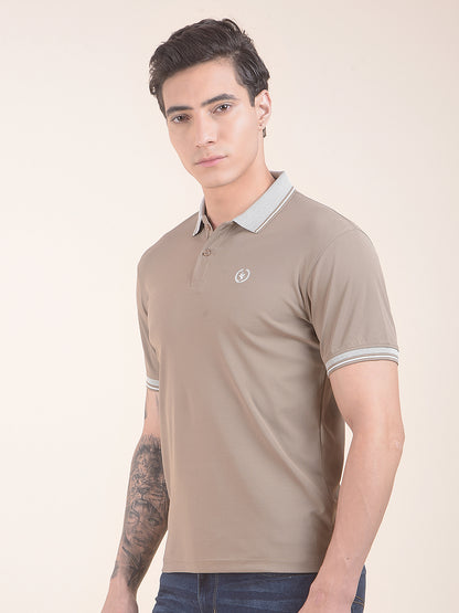 Men's Brown Solid Regular Fit Half Sleeve Casual T-Shirt