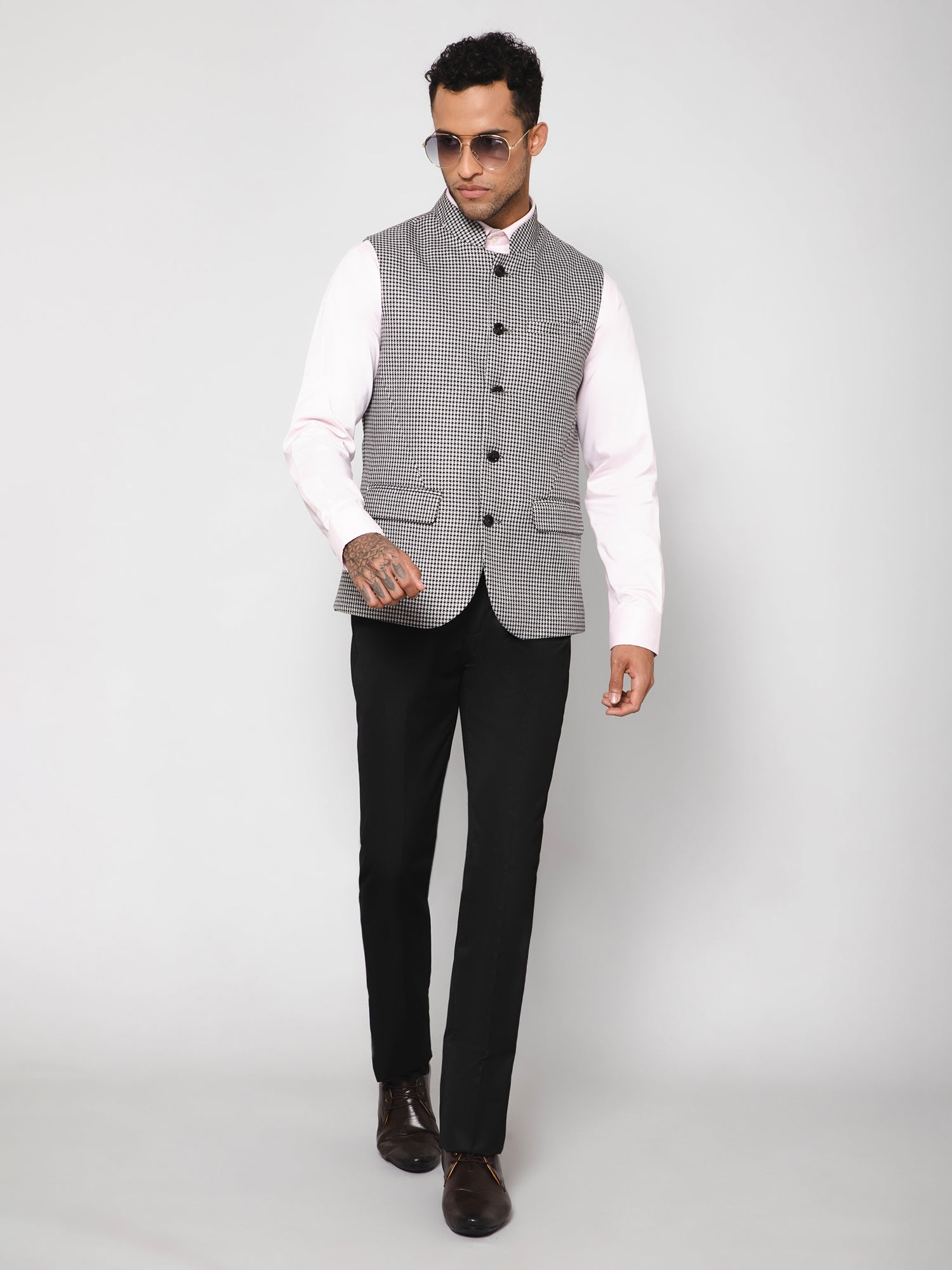 Cantabil Men Black Waist Coat (7114260119691)