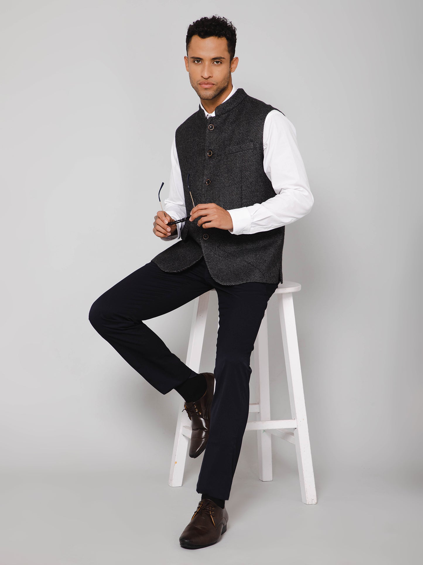 Cantabil Men Black Waist Coat (7114270539915)